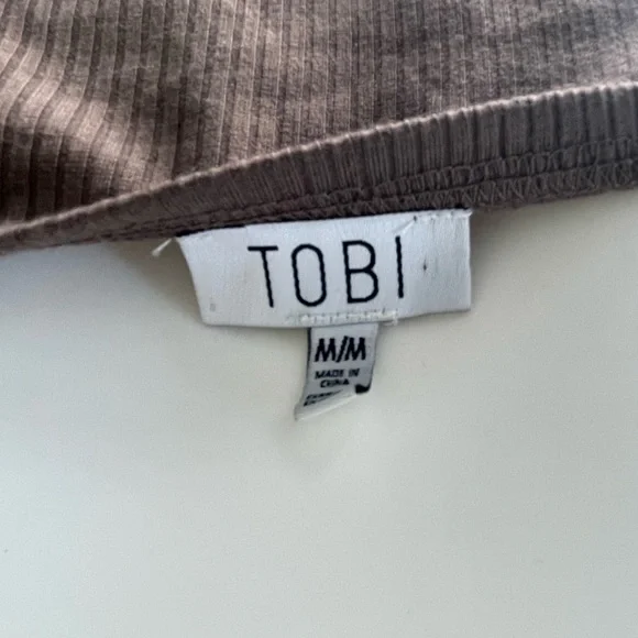 Tobi Off My Shoulder Bodycon Dress - Picture 9 of 9